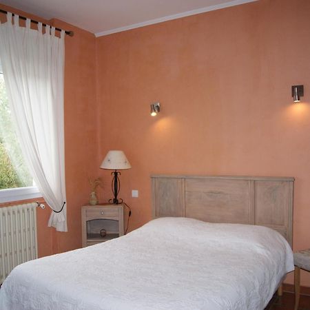 Hotel La Renaissance Ровел Екстериор снимка