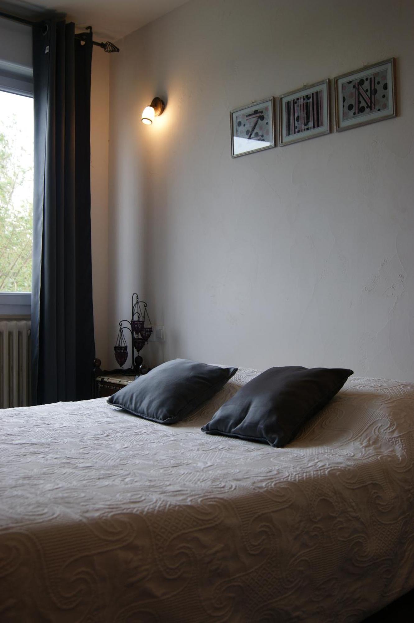 Hotel La Renaissance Ровел Екстериор снимка